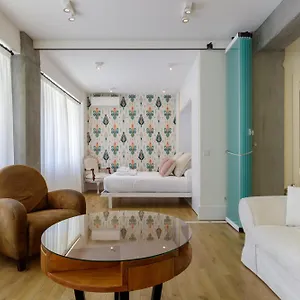 Apartment Six By Caleta Homes, Malaga